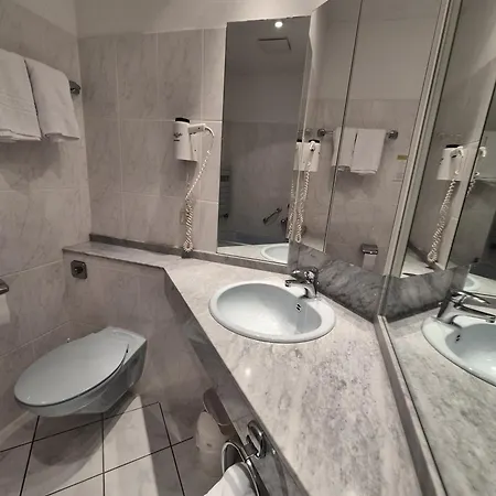 Hahnenkleer Hof Hotel 4*